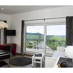 Traumblick Auf Die Moselschleife, 2 Balkone, Ferienhaus Weitblick, Piesport, 皮斯波特