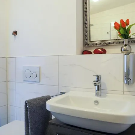 Apartment Weitblick, Piesport, Traumblick Von 2 Balkonen Auf Moselschleife *