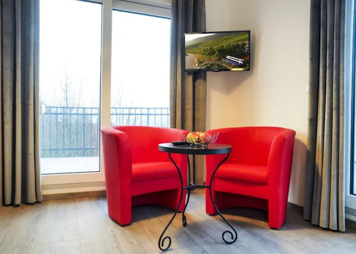 Weitblick, Piesport, Traumblick Von 2 Balkonen Auf Moselschleife